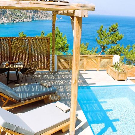 Akropolis Village Complex Of Luxury Residence 키라파나기아 외부 사진
